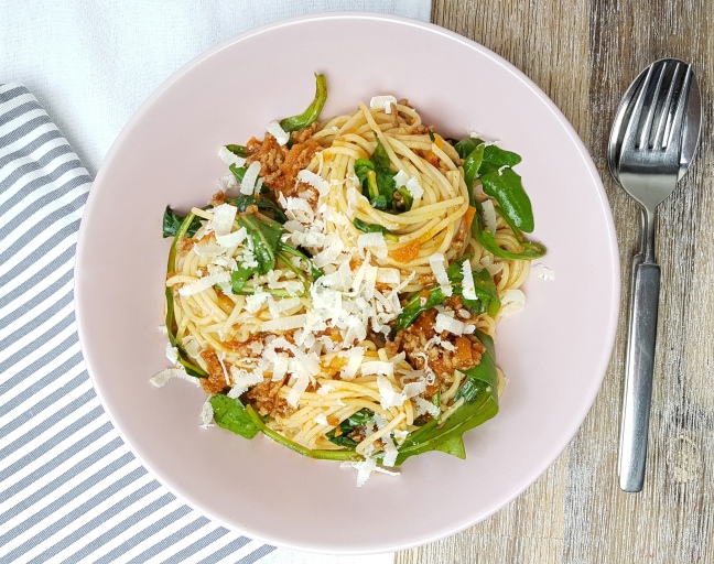 Spaghetti Bolognese mit Rucola – nurrosa